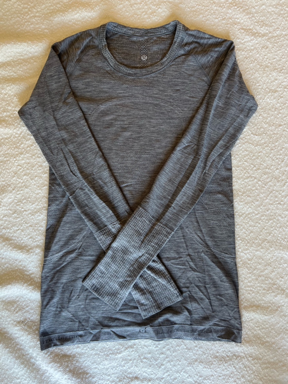 Lululemon Swiftly Tech Long Sleeve 2.0 Dark Grey Heathered Shirt Size 8 Running